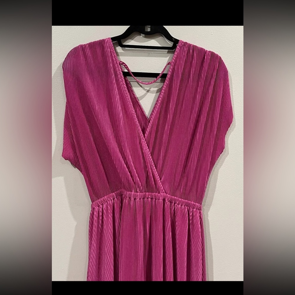 Jodifl Pink dress Short Sleeve, size Small - Picture 3 of 6